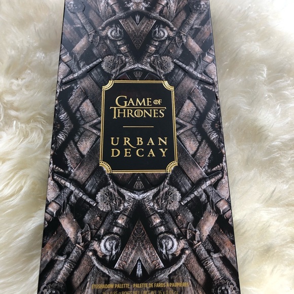 UD Game of Thrones Palette & Both GOT brushes! NWT - Picture 6 of 7